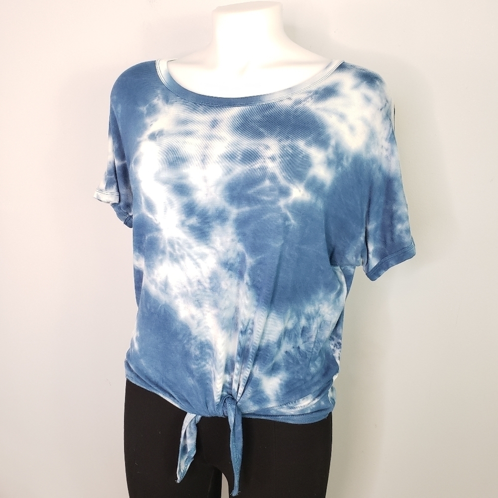 Caution to the Wind blue tie dye tie front top